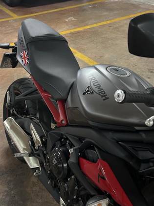 TRIUMPH STREET TRIPLE R ABS 